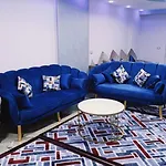 Deluxe Pyramids View Apartment